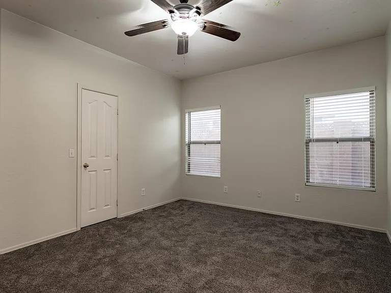 8802 E University Dr — Photo 19