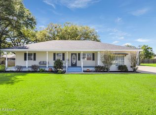 135 Melbry Rd, Lafayette, LA 70508
