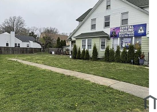 1st image of 11 Post Ave #2