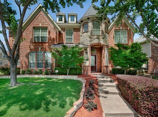 305 Basswood Trl, Garland, TX 75040