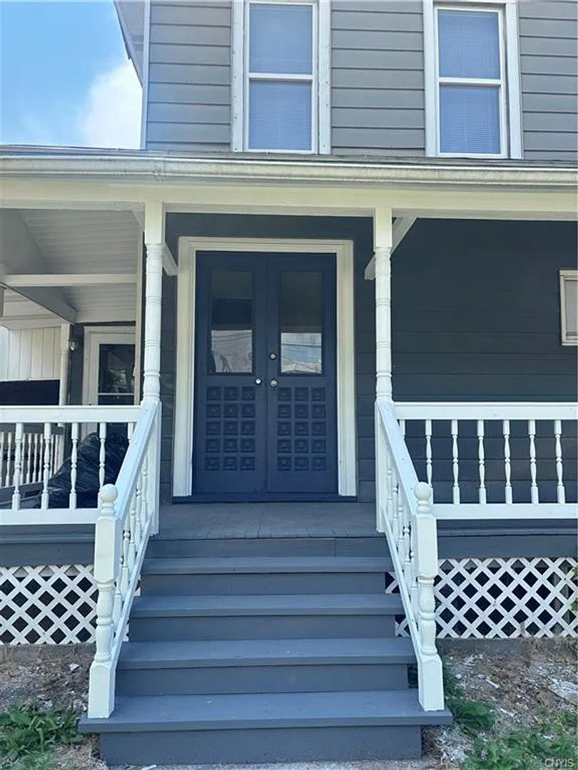 221 Turin Street — Photo 3