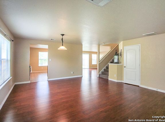 3rd image of 2507 Sunbird Lk