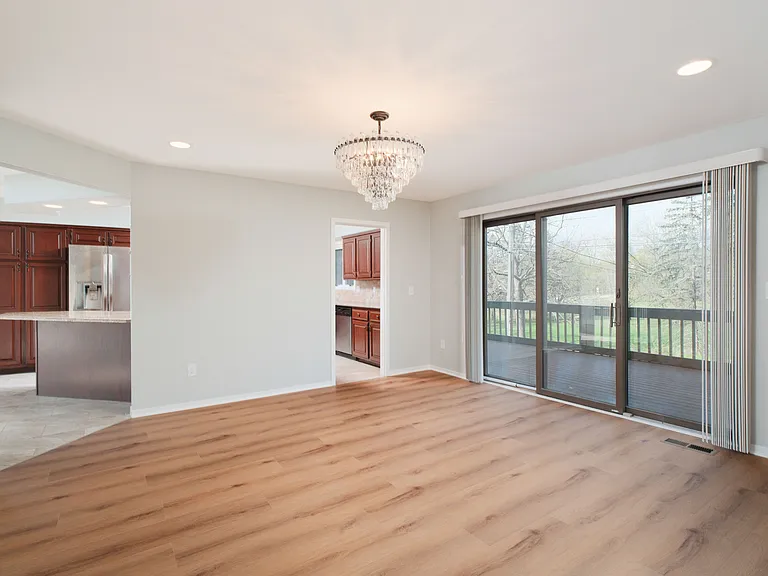 1083 N Livernois Rd — Photo 46