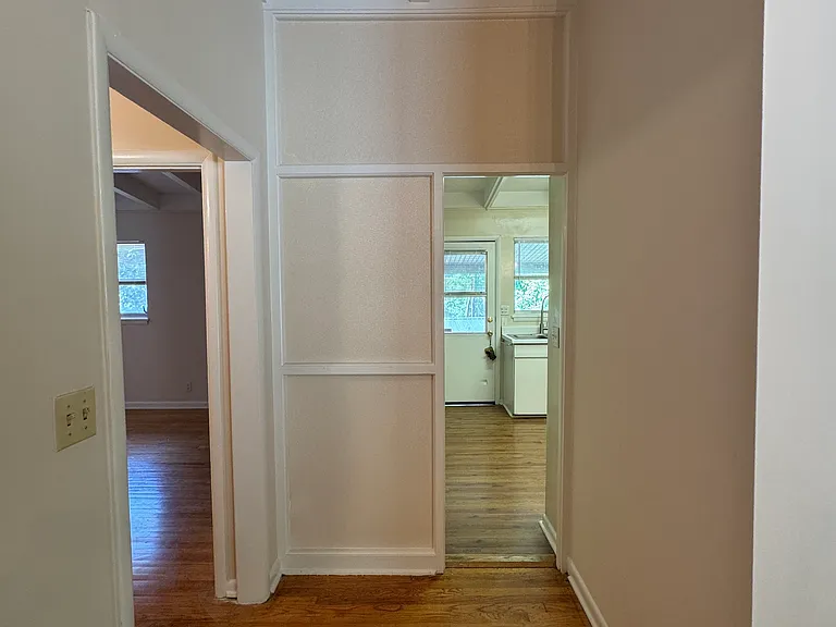 3930 Montclair Rd — Photo 36
