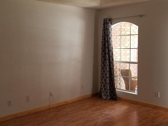 5th image of 3613 Xanthisma Ave