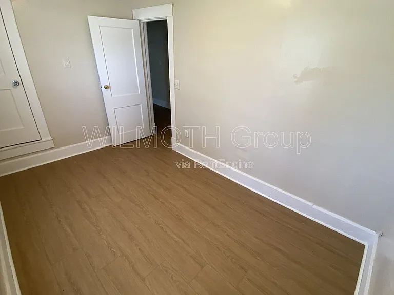 253 N Gray St — Photo 14