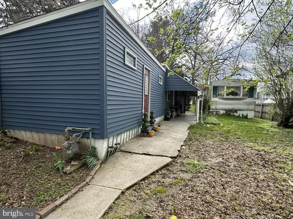 821 McAllister St, Hanover, PA 17331