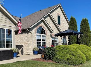 2901 N Villa Ct #24C, Pt Clinton, OH 43452