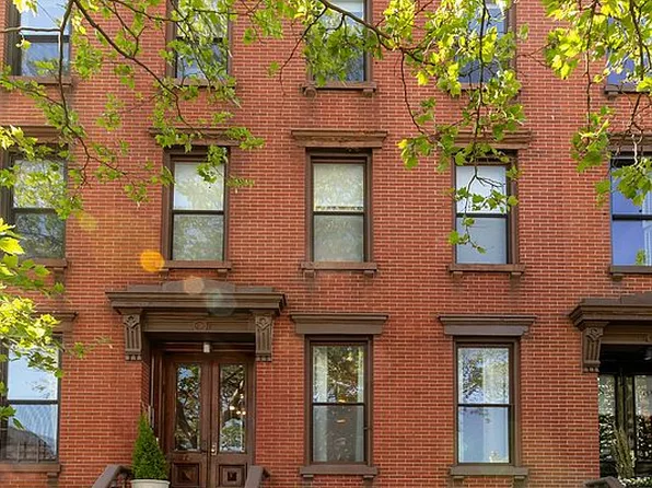 72 Conselyea St, Brooklyn, NY 11211