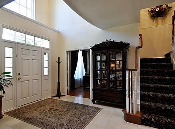 2nd image of 3724 Stockport Dr