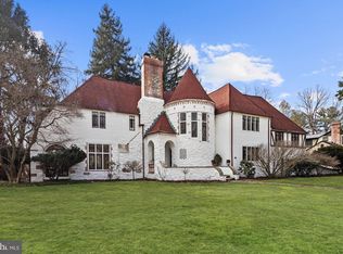 7800 Crossland Rd, Baltimore, MD 21208