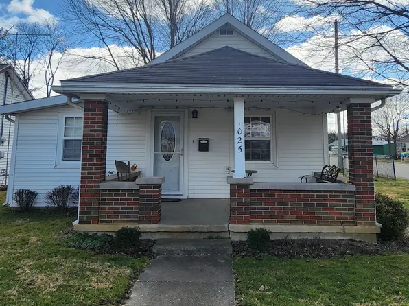 1025 W Market St, Rushville, IN 46173