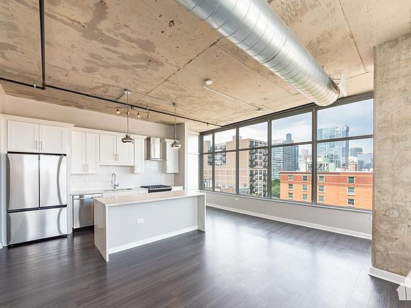 4th image of 50 E 16th St #8O4