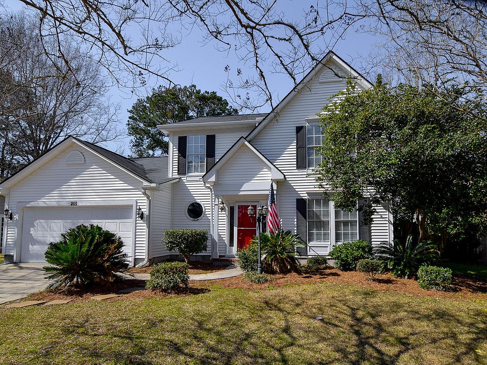 1st image of 205 Alydar Ct