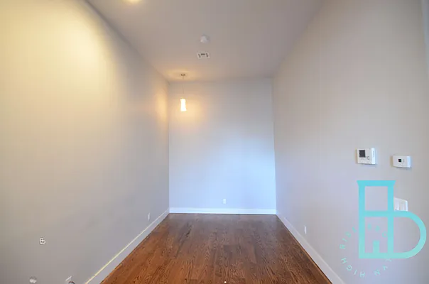 Rented by Miron Realty Group | media 38