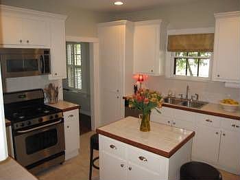 4th image of 2156 W Huisache Ave