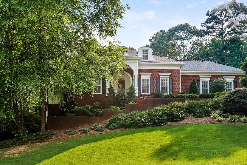 3700 River Mansion Dr