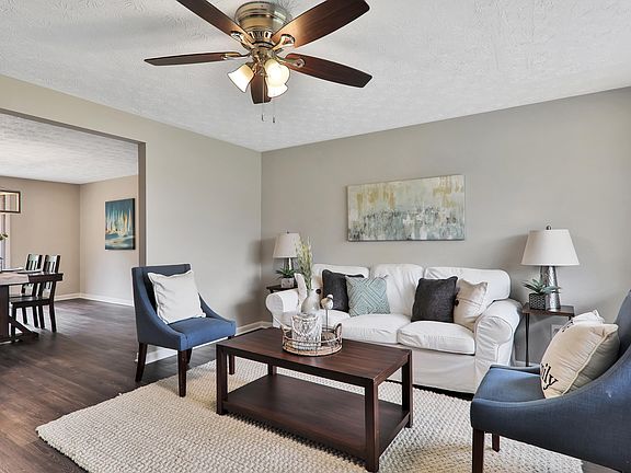 4th image of 11085 Bluehill Dr