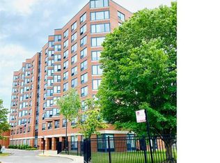 7450 N Rogers Ave APT 608, Chicago, IL 60626