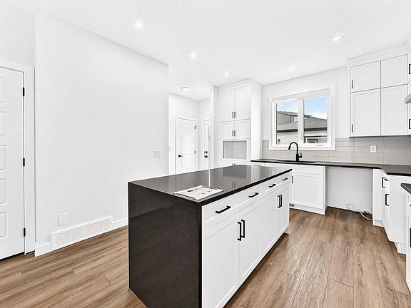 5th image of 5005 NE Harmony Cir
