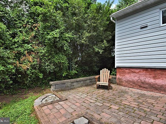 5th image of 504 Elm Ave