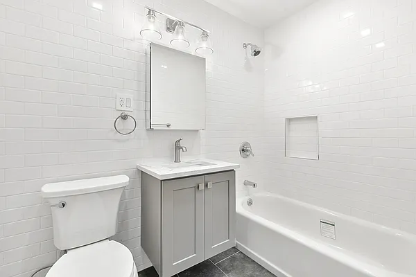 Rented by Compass | media 21