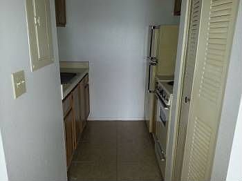 5th image of 4146 Dolphin Dr