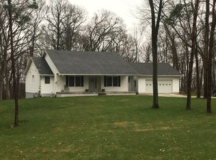 13704 W Zeine Ln, Glasford, IL 61533