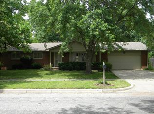 8230 E Tamarac Ln, Wichita, KS 67206