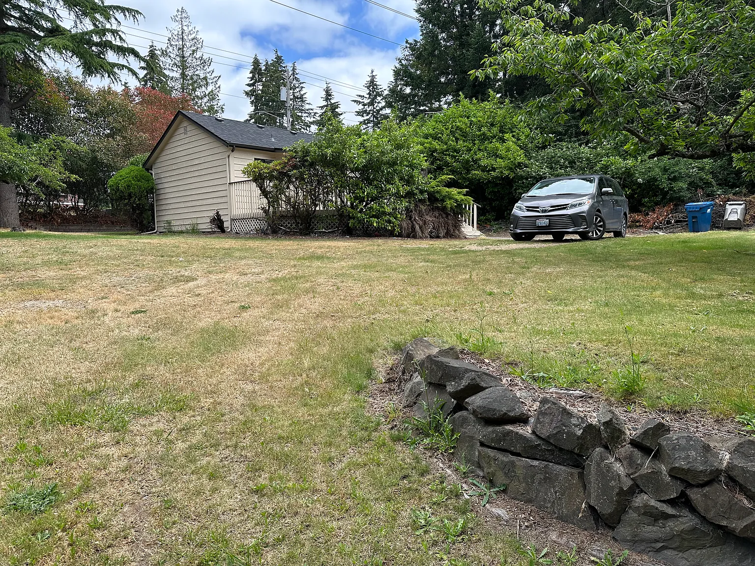 2 bed, 610 sqft, $2,045 — Photo 3