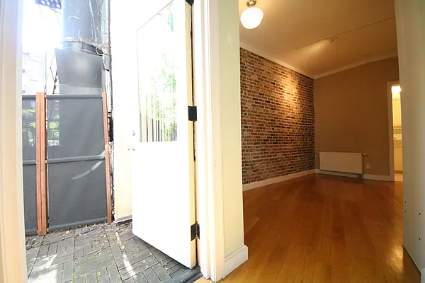 Rented by (Legacy) NY Quality Living Uptown | media 22