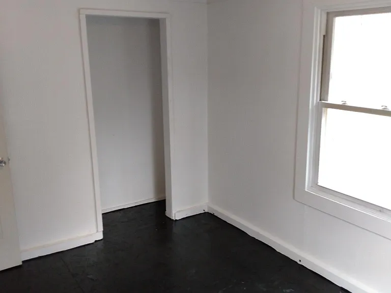 562 Anthony Rd — Photo 5