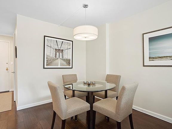 4th image of 155 W 68th St APT 725