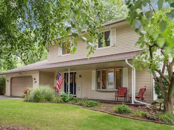1349 Bryn Mawr Ln, Rockford, IL 61107