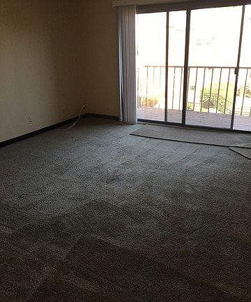 4th image of 712 Tipperary Ct APT 2D