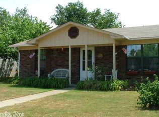 1302 E L St, Russellville, AR 72801