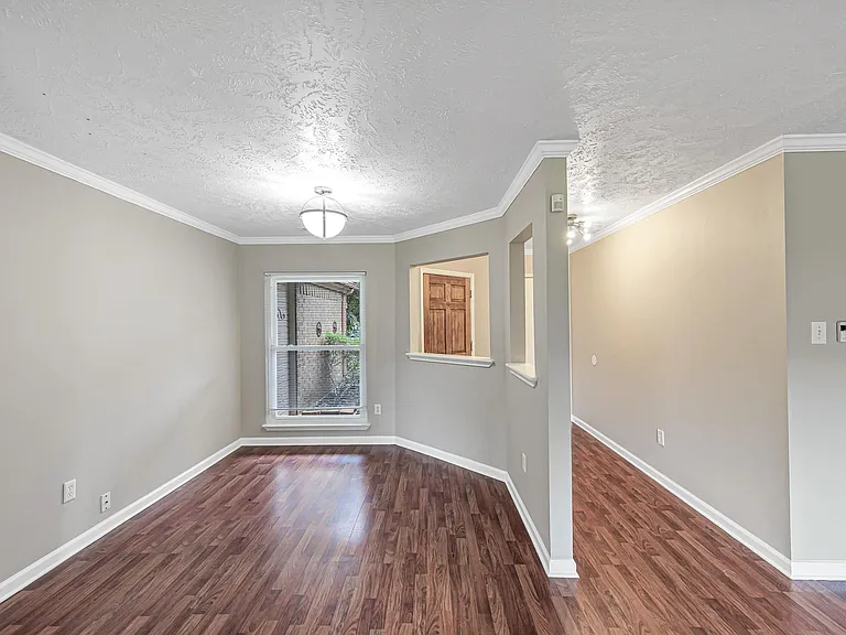 19307 Wildoats Dr — Photo 3