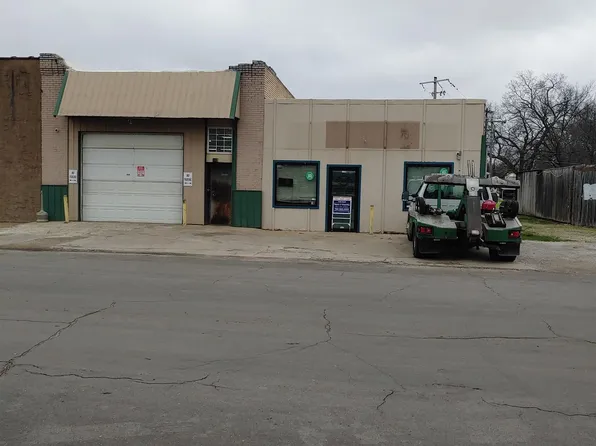 203 E Front St, Perry, KS 66073