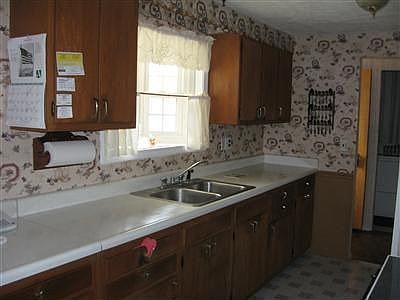 2nd image of 6561 Innsdale Pl