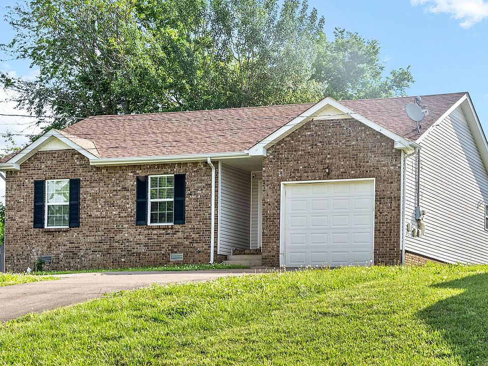1st image of 338 Brook Mead Dr