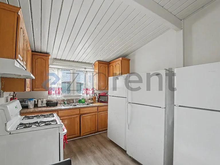 1328 W 19th St #A — Photo 10