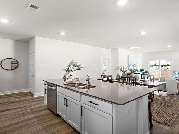 2nd image of 5439 Baybrook Cir S