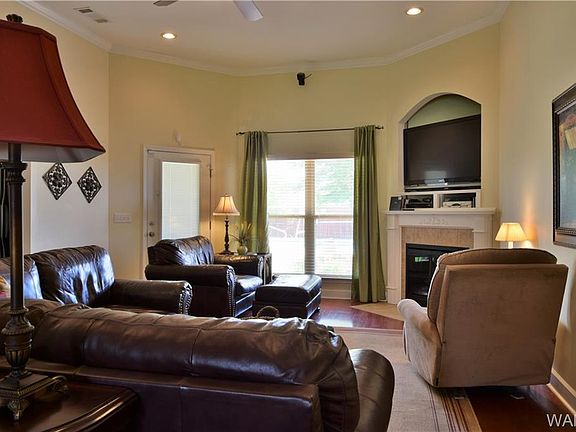 2nd image of 13919 Willow View Ln