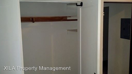 2nd image of 3939 7th Ave APT 8