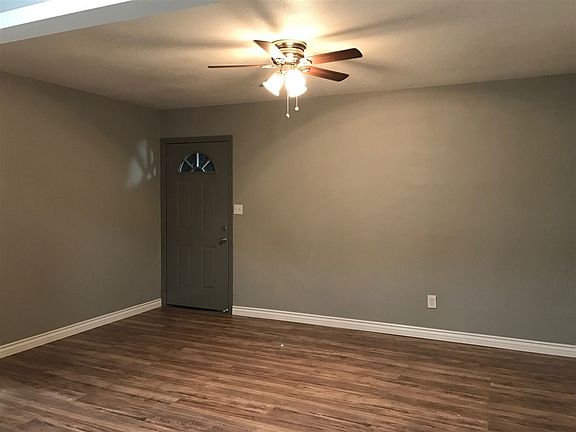 3rd image of 3751-53 Winona Ave