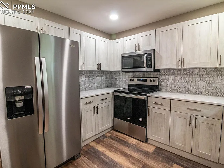 1112 W Colorado Ave #2 — Photo 8