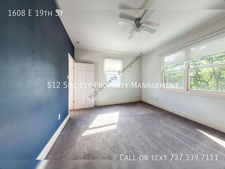 1608 E 19th St — Photo 18
