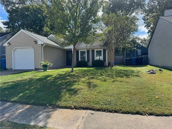 1953 Stillwood Ln, Virginia Beach, VA 23456