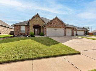 1336 Brice Dr, Moore, OK 73160