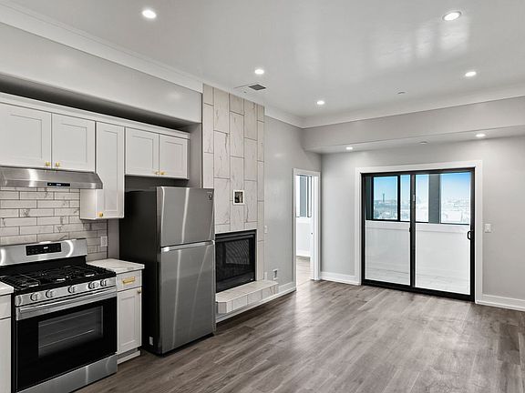 2nd image of 1104 Broadway Ave #3